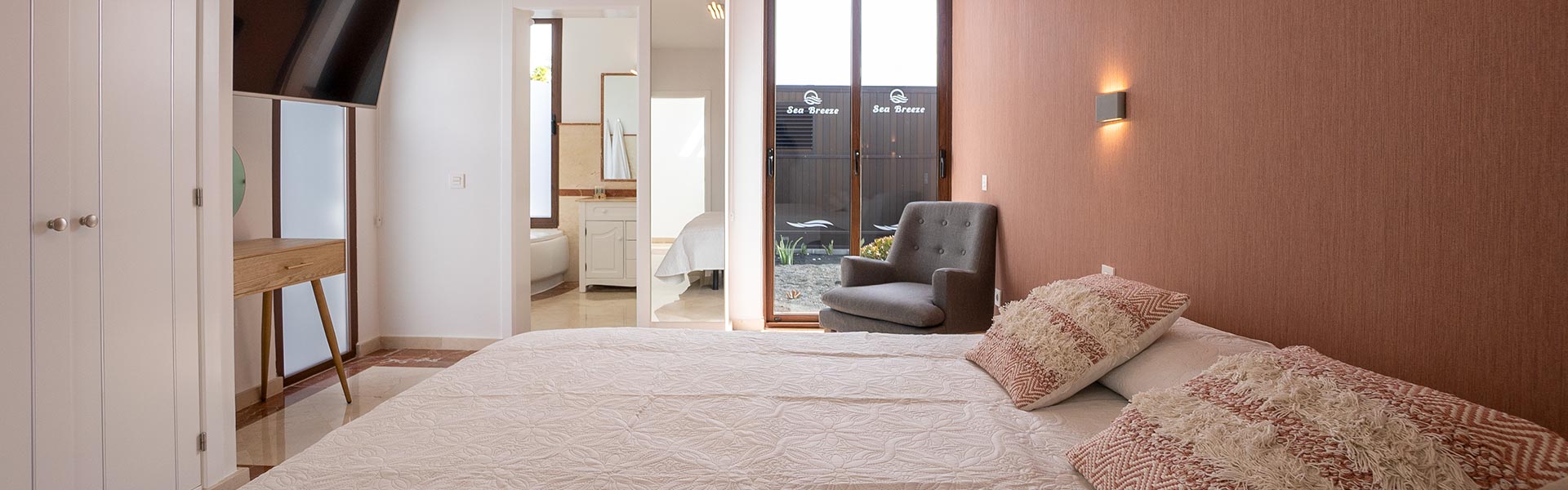 apartamentos-yaiza-villa-sea-breeze-jarea